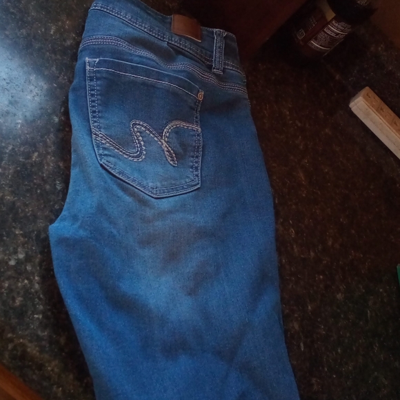 Wallflower Denim - Wallflower jeans